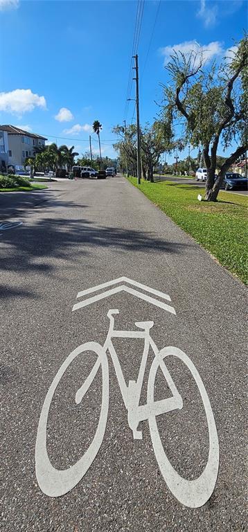 Building Photo - 10355 Paradise Blvd