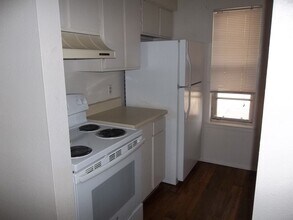 Building Photo - 1107 Whitney Pl Dr