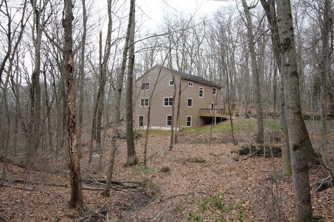 Building Photo - 38 W Mountain Ln