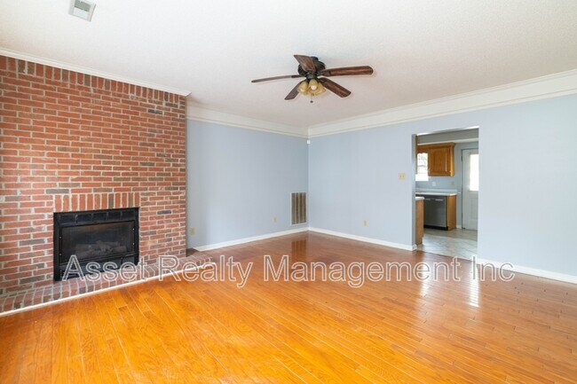 Building Photo - 203 Sweet Gum Lane