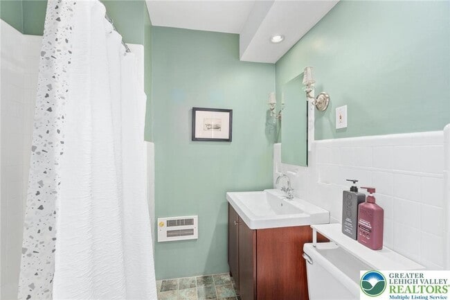 Building Photo - 1505-1509 Hamilton Street Unit Unit 2