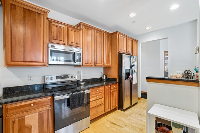 Building Photo - 2183 Norhardt Dr