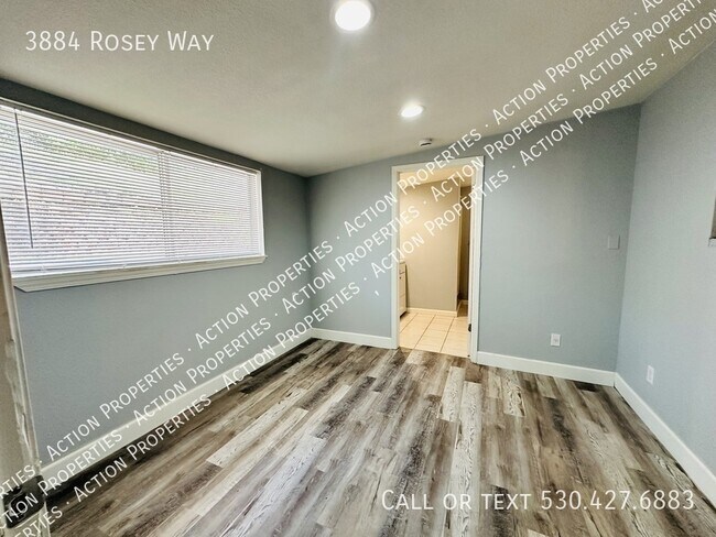 Building Photo - 3884 Rosey Way