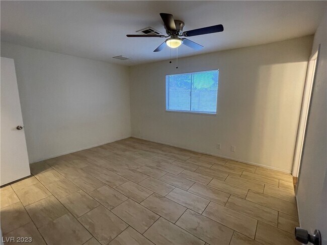 Building Photo - 6405 W Roy Rogers Dr