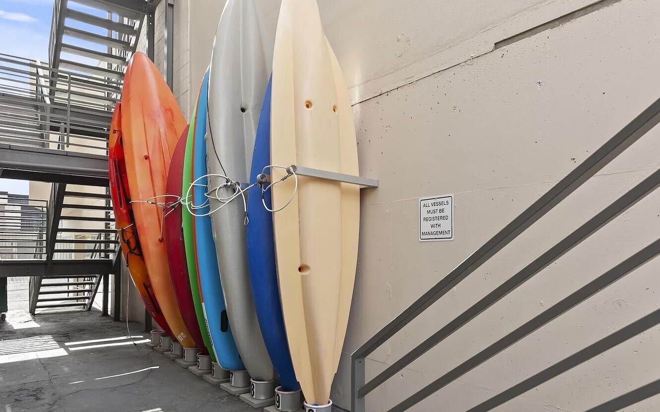 Building Photo - 1021 Scott St