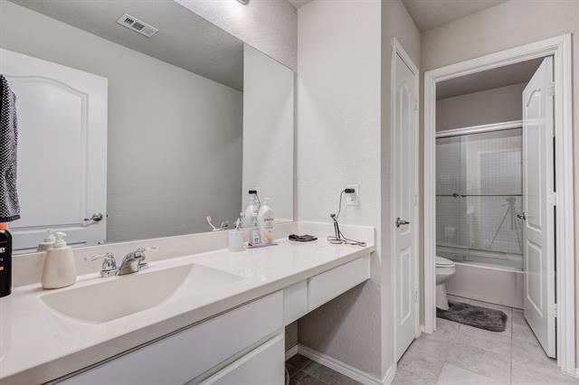Building Photo - 5529 Wharfside Pl