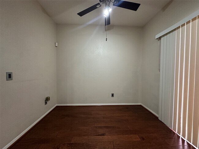 Building Photo - 2910 Grants Lake Blvd