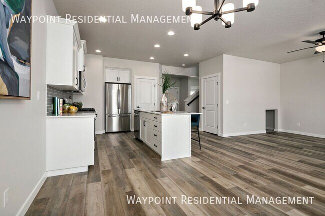 Building Photo - 2094 S Defio Pl