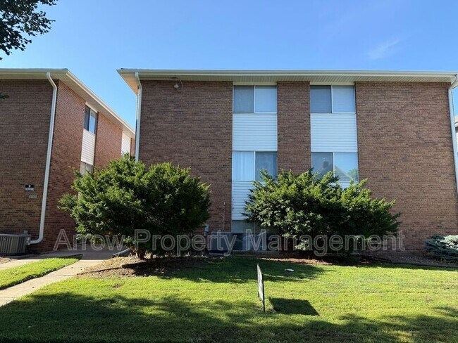 Building Photo - 1111 E Street