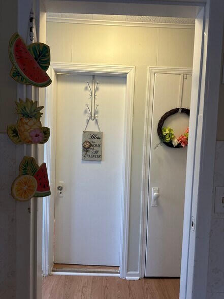 Building Photo - 269 N 1st Ave