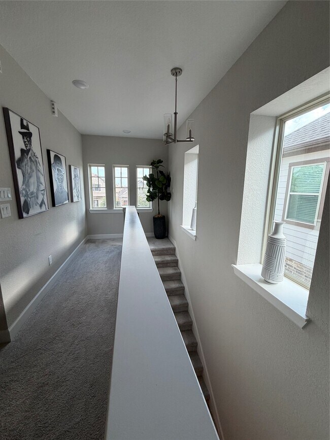 Building Photo - 10719 Pleasant View Dr