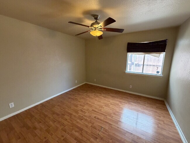 Building Photo - 9626 Anderson Way