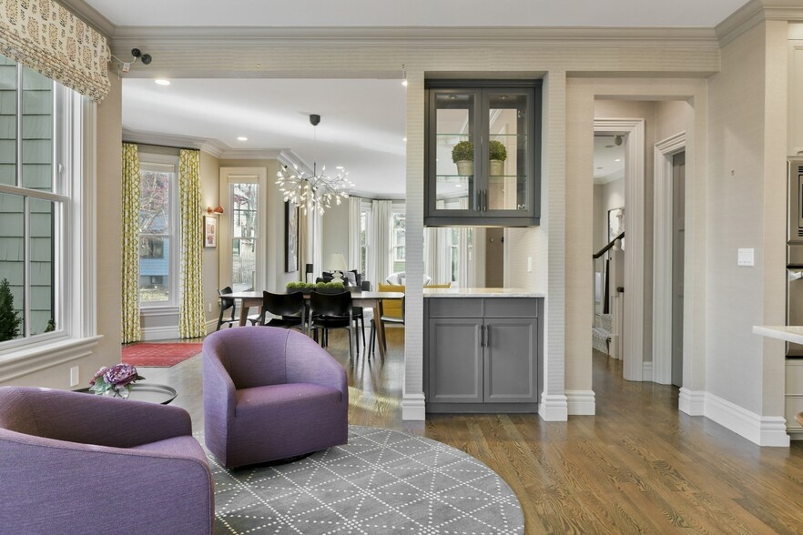 Building Photo - 13 Greenough Ave