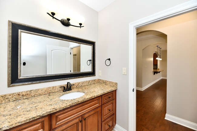 Building Photo - 8555 One W Dr