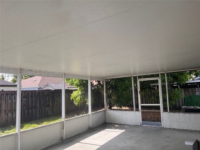 Building Photo - 20119 NW 36th Ct