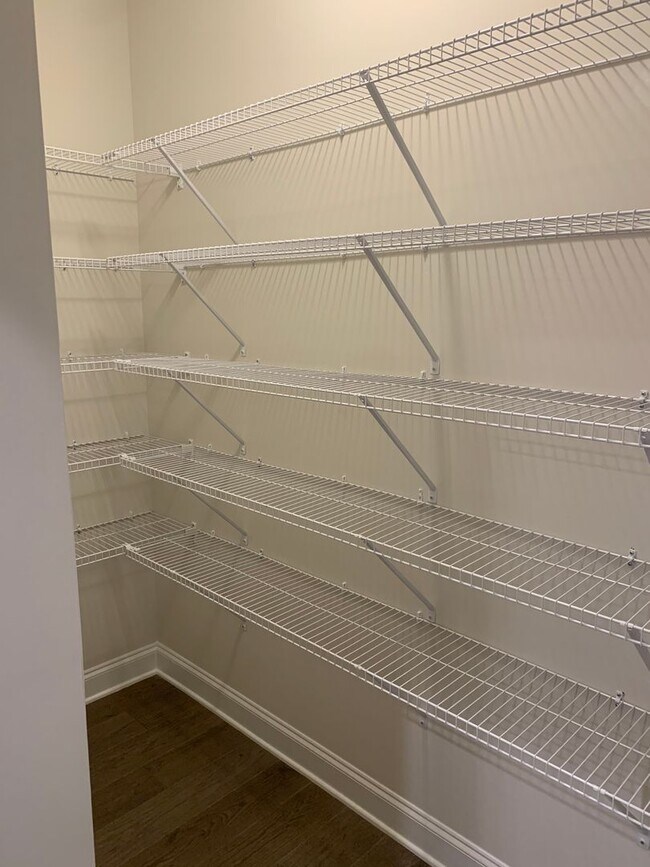 Building Photo - 1168 Still Hunt Ln