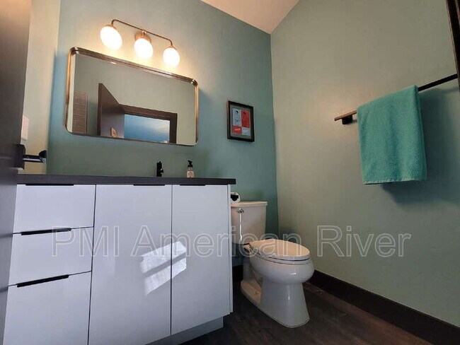 Building Photo - 2340 River Cats Aly