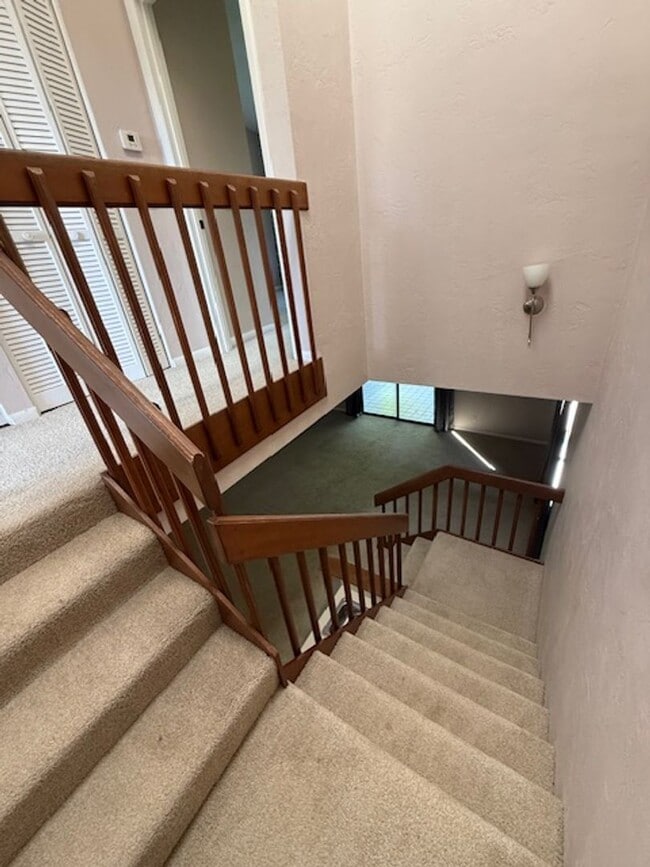 Building Photo - 150 Limewood Pl