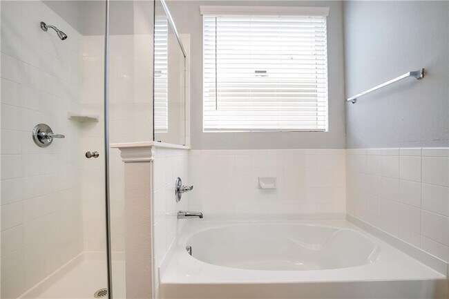 Building Photo - 509 Pulitzer Dr