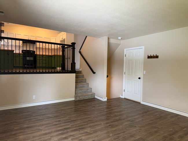 Building Photo - 8103 Waterfowl Ave