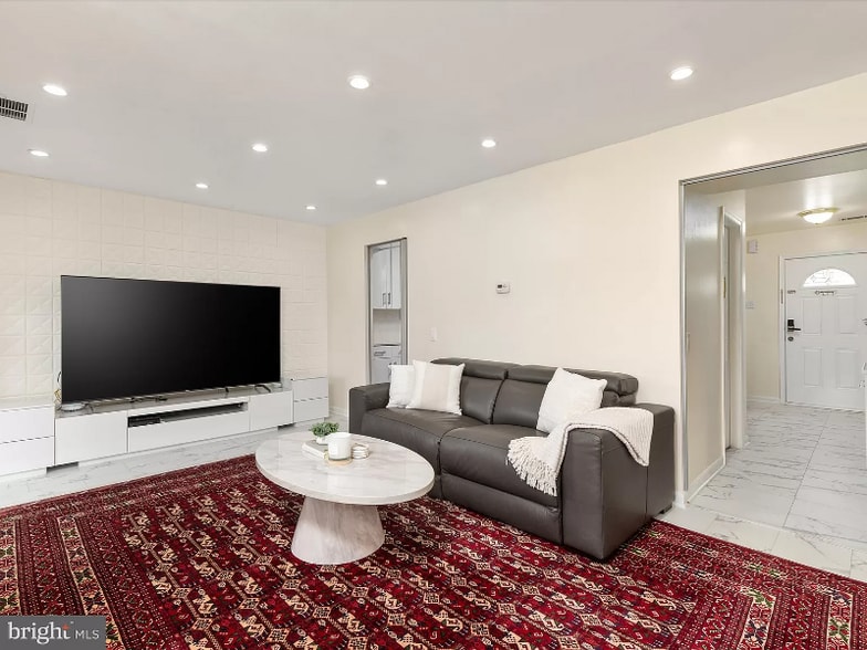 Building Photo - 14707 Southwarke Pl