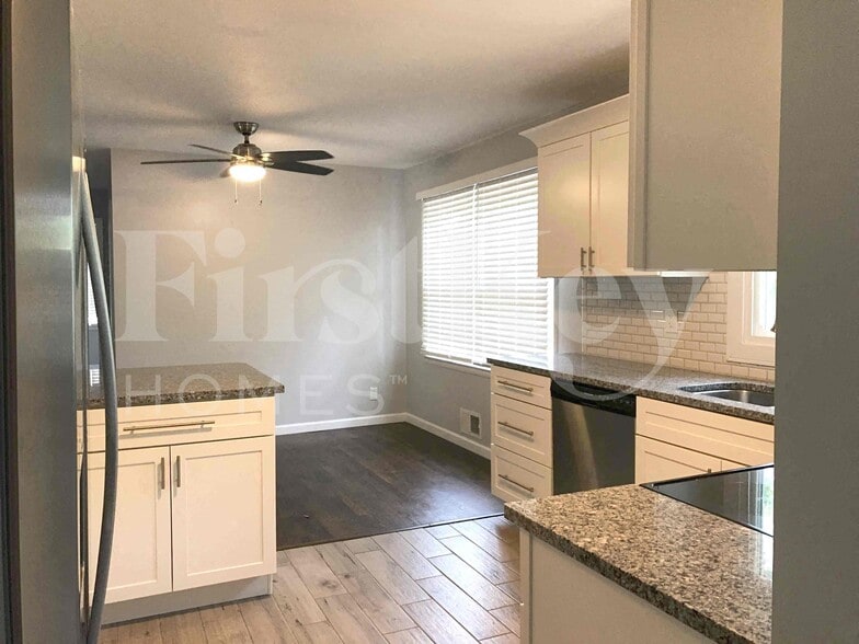 Building Photo - 8712 Marty Ln