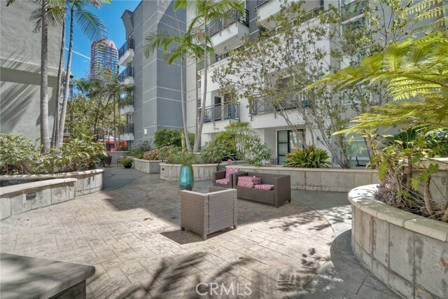 Building Photo - 525 11th Ave