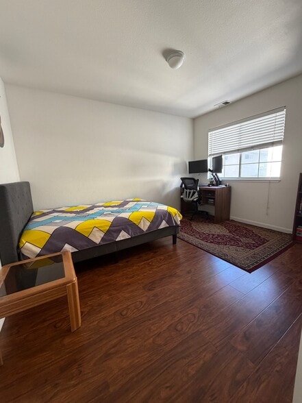 Building Photo - 2229 Lenox Pl