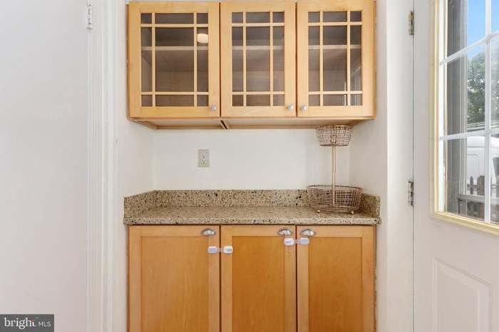 Building Photo - 8601 Mayfair Pl