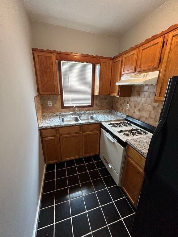 168 Hemlock St 168 Hemlock St New Bedford MA 02740 Apartment Finder