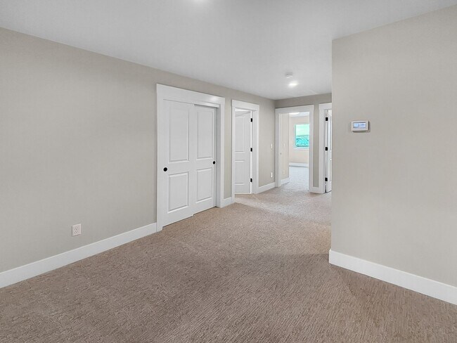 Building Photo - Brand New Pet-Friendly 3-Bedroom in Eagle with Pool, Fitness, Center, and Exceptional Amenities