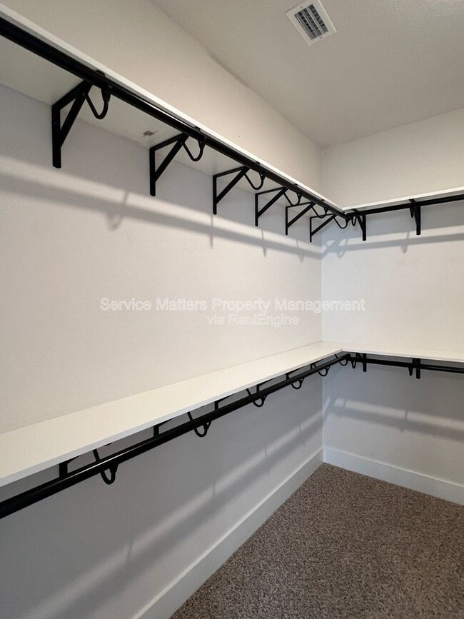 Building Photo - 5745 Danbury Blvd