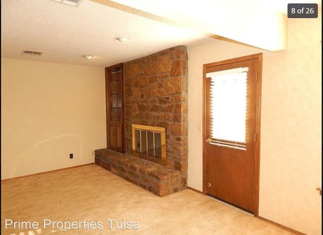 Building Photo - 3 br, 2 bath House - 301 W. Miami St.