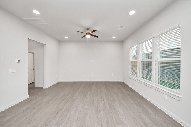 Building Photo - 7310 Corey Rushing Ln