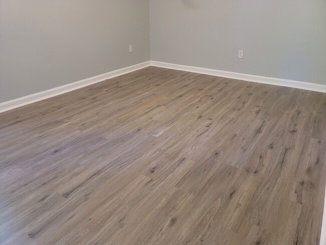 Building Photo - 2753 Northwood Ct