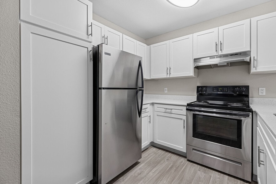 Primary Photo - Glen Park At West Campus