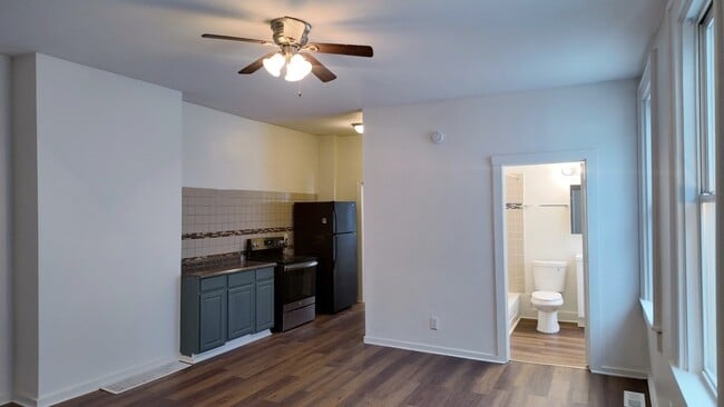 Building Photo - Renovated 3-Bed Gem Minutes to UC & Downtown – Bright, Clean, and Move-In Ready!