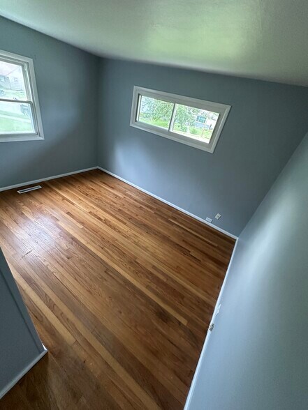 Bedroom 2 - 1309 Hedgewood Dr