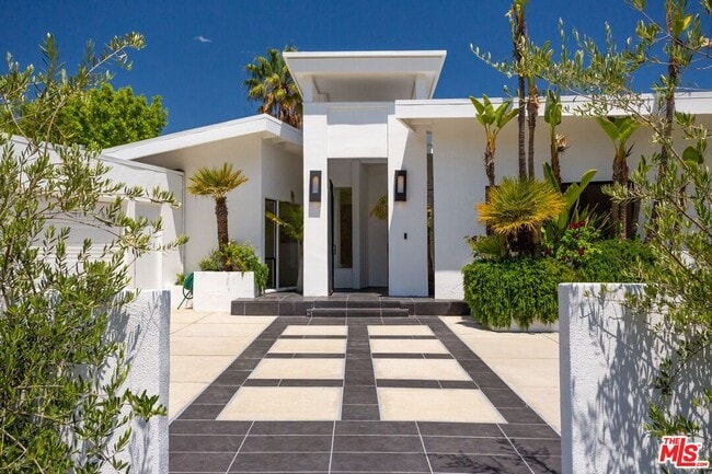 Building Photo - 1622 Tower Grove Dr