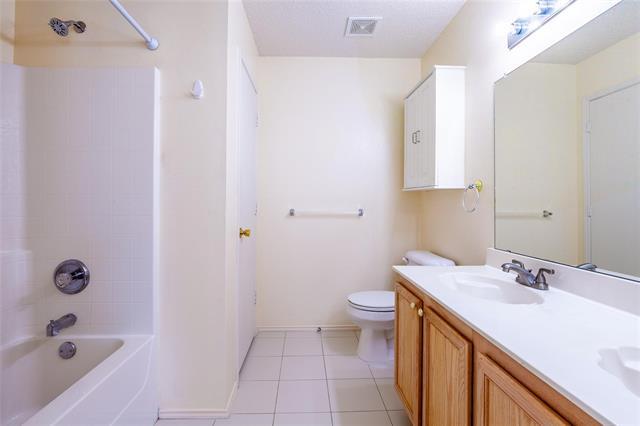 Building Photo - 1007 Chilton Dr