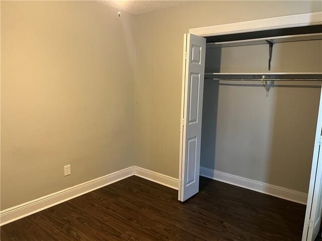 Building Photo - 504 Gardenia St