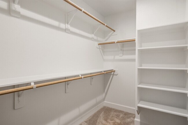 Building Photo - 884 Prosper St