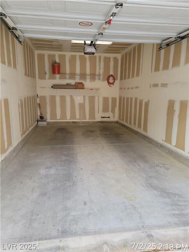 Building Photo - Bright Green Valley Condo in Gated Southpa...