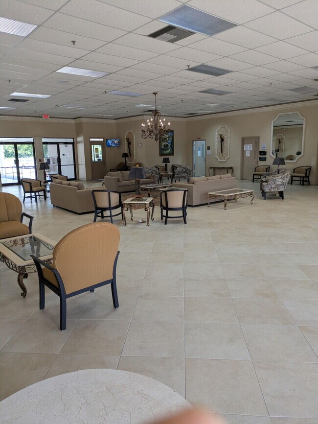 Building Photo - 4725 Lucerne Lakes Blvd E