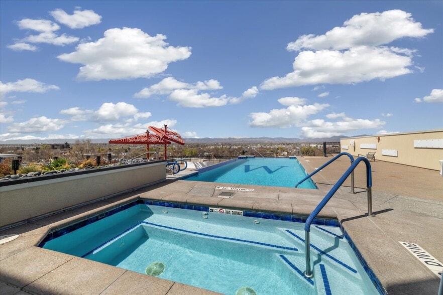 Rooftop Pool - 410 Acoma St
