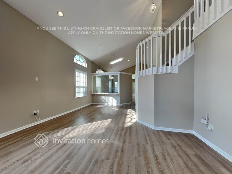 Building Photo - 15871 NW 14th Rd