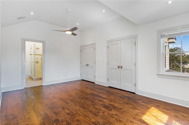 Building Photo - 75 Strickland Rd