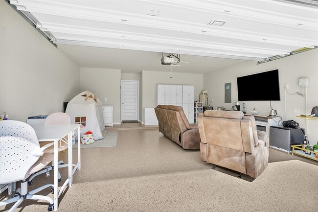 Building Photo - 18544 Meadow Point Ln