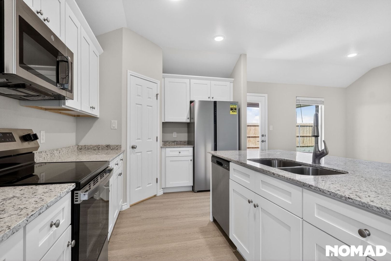 Building Photo - 1409 Bajada St