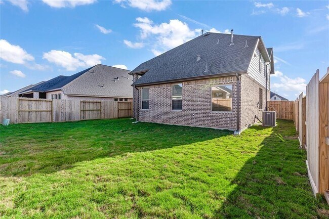 Building Photo - 4207 Maple Glen Dr
